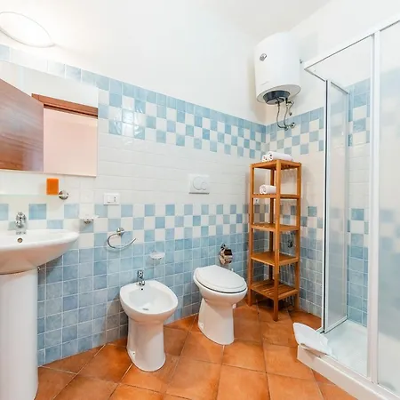 Comfy 4 Guest With Pool Apartman