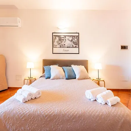 Comfy 4 Guest With Pool Apartman *