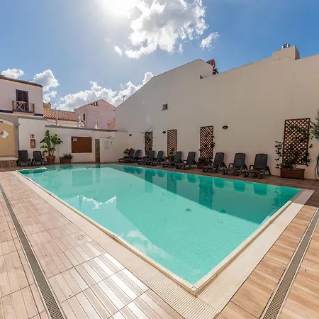 Apartman Comfy 4 Guest With Pool