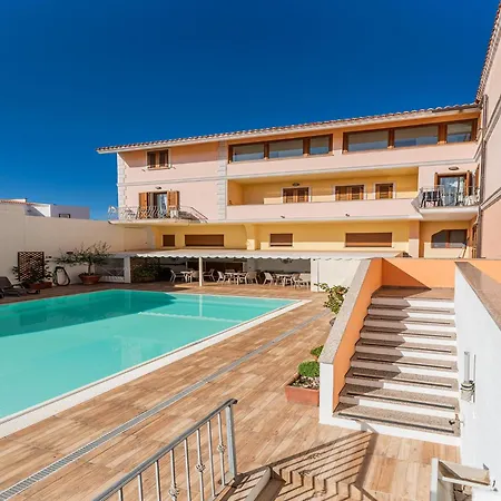 Comfy 4 Guest With Pool Apartman Santa Teresa Gallura